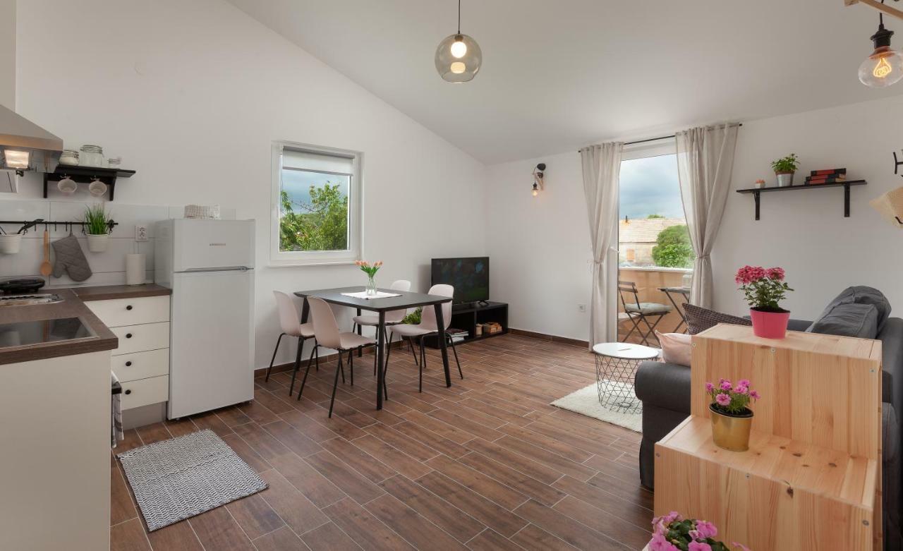 Apartment Kvasina *